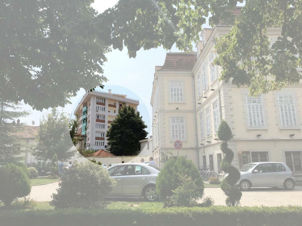 Stay The Night Shkodra Apartment City Centre Exterior foto